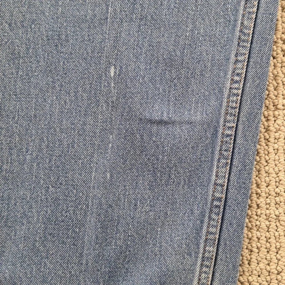 Vintage Levis 550 Relaxed Fit Blue Jeans Light Wash Denim Distressed Mens‎ 34x30